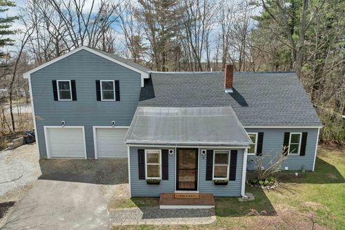 8 Beauview St, Rochester, NH, 03867-1101 | Card Image