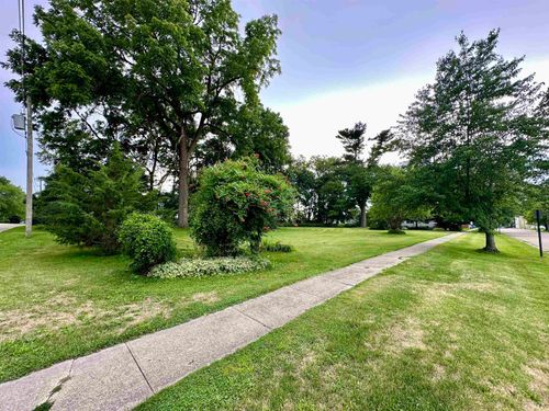 107 E Center St, MOUNT MORRIS, IL, 61054 | Card Image