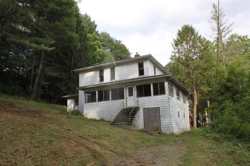 54 Greenbrier St, Camden on Gauley, WV, 26208-1400 | Card Image