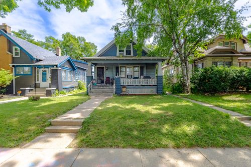 2424 N 48th St, Milwaukee, WI, 53210-2803 | Card Image