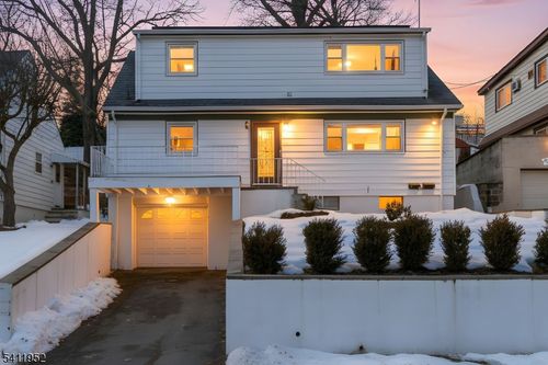 86 Katz Ave, Paterson, NJ, 07502-1200 | Card Image