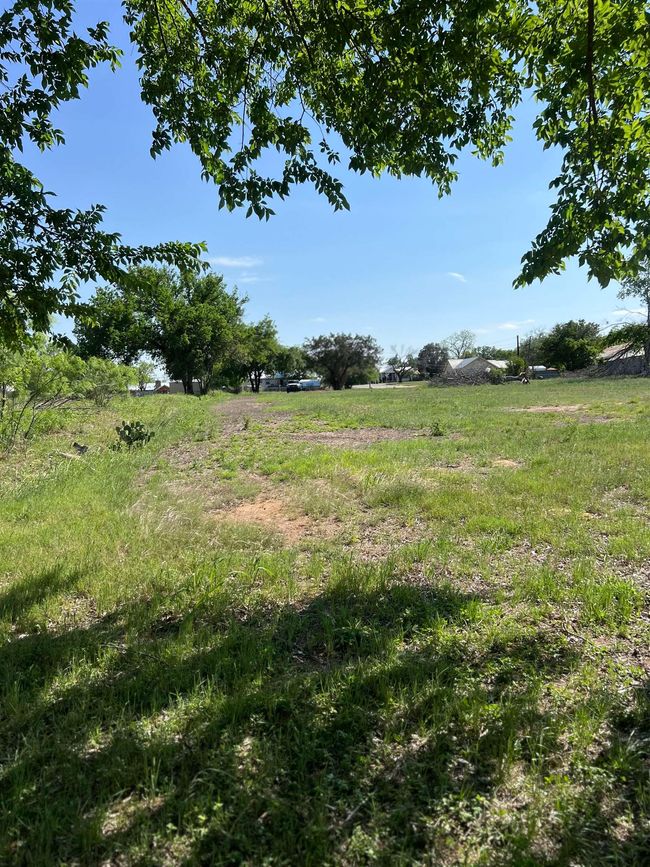 609 E Main St, Home with 0 bedrooms, 0 bathrooms and null parking in Llano TX | Image 15