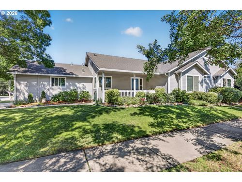 2065 Cheshire Way, Medford, OR, 97501-6639 | Card Image