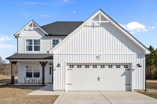512 Harvest Meadows Xing, Jacksonville, NC, 28546-0182 | Card Image