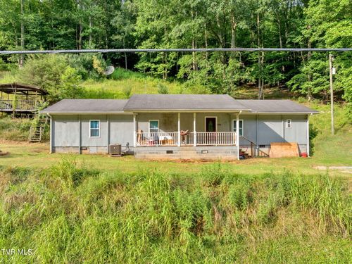 431 Strong Hollow Ln, Fort Blackmore, VA, 24250-2905 | Card Image