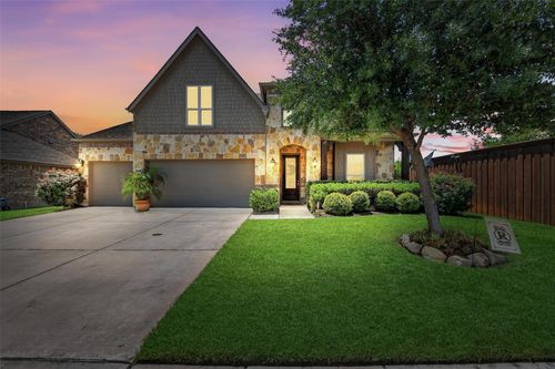 648 Willow Dr, Oak Point, TX, 75068-5720 | Card Image