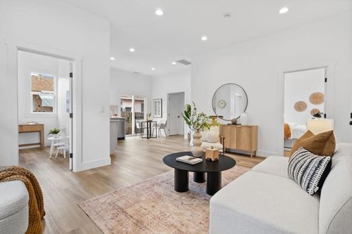 396 S 18th St, San Jose, CA, 95116-2703 | Card Image