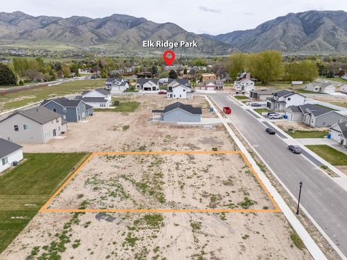 47-677 E 2450 N, North Logan, UT, 84341-1686 | Card Image