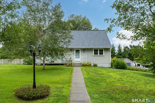 14 Larry St, Norwich, CT, 06360-1827 | Card Image