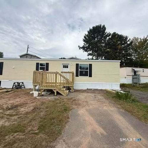 ri-325 Kelly Rd, Vernon, CT, 06066-3939 | Card Image