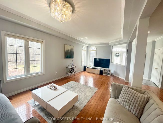 32 Headwater Cres, House other with 5 bedrooms, 5 bathrooms and 2 parking in Richmond Hill ON | Image 4