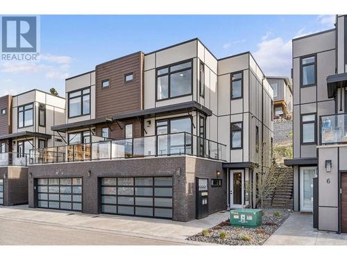 7-3220 Hilltown Dr, Kelowna, BC, V1V0C6 | Card Image
