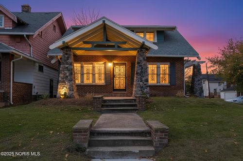 2053 Calumet Ave, Toledo, OH, 43607-1608 | Card Image