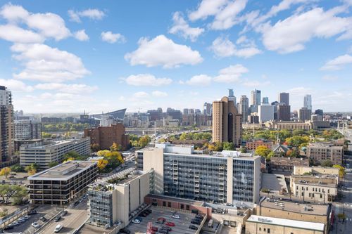 415-45 University Ave Se, Minneapolis, MN, 55414-1154 | Card Image