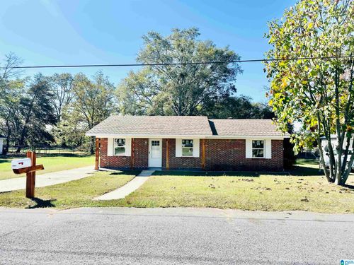 1001 Rollan Street, Clanton, AL, 35045 | Card Image