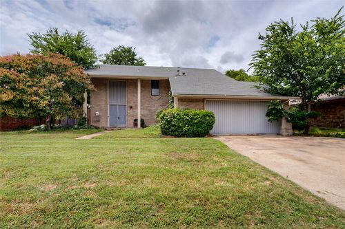 1801 Plantation Rd, Garland, TX, 75044-7277 | Card Image