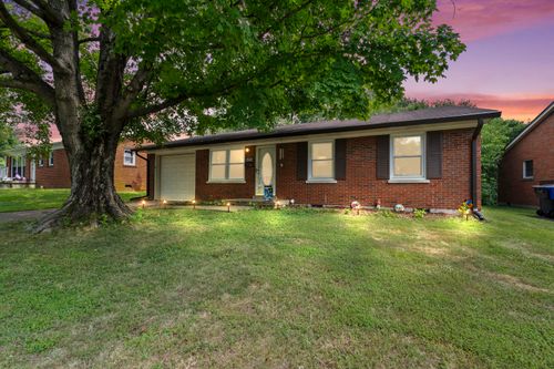 1926 Kingtree Dr, Lexington, KY, 40505 | Card Image