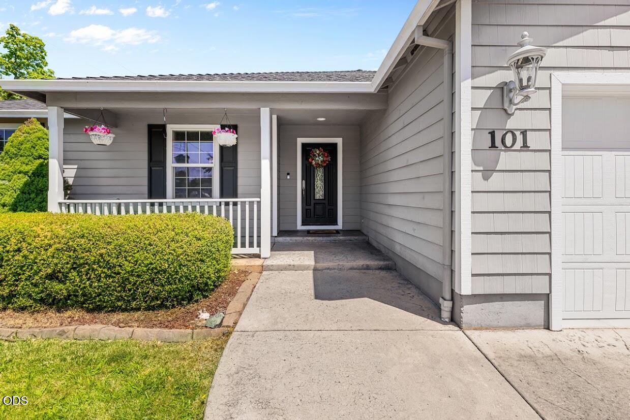 Residential in Eagle Point 2