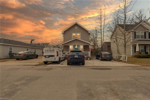 8911 London St, Norfolk, VA, 23503-3813 | Card Image