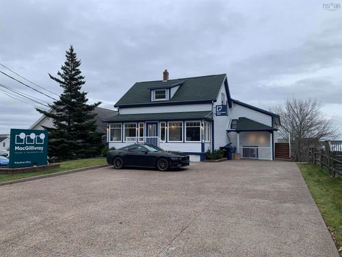 {{alt}} | Card Image