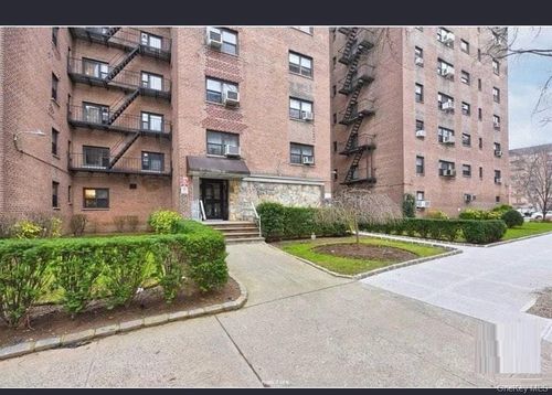 apt-6l-138-25 31st Dr, Flushing, NY, 11354-2618 | Card Image