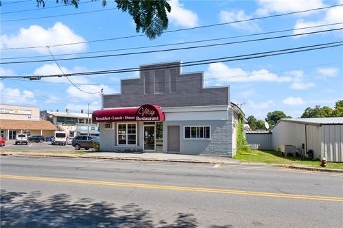 6014 New Hartford St, Wolcott, NY, 14590-1143 | Card Image