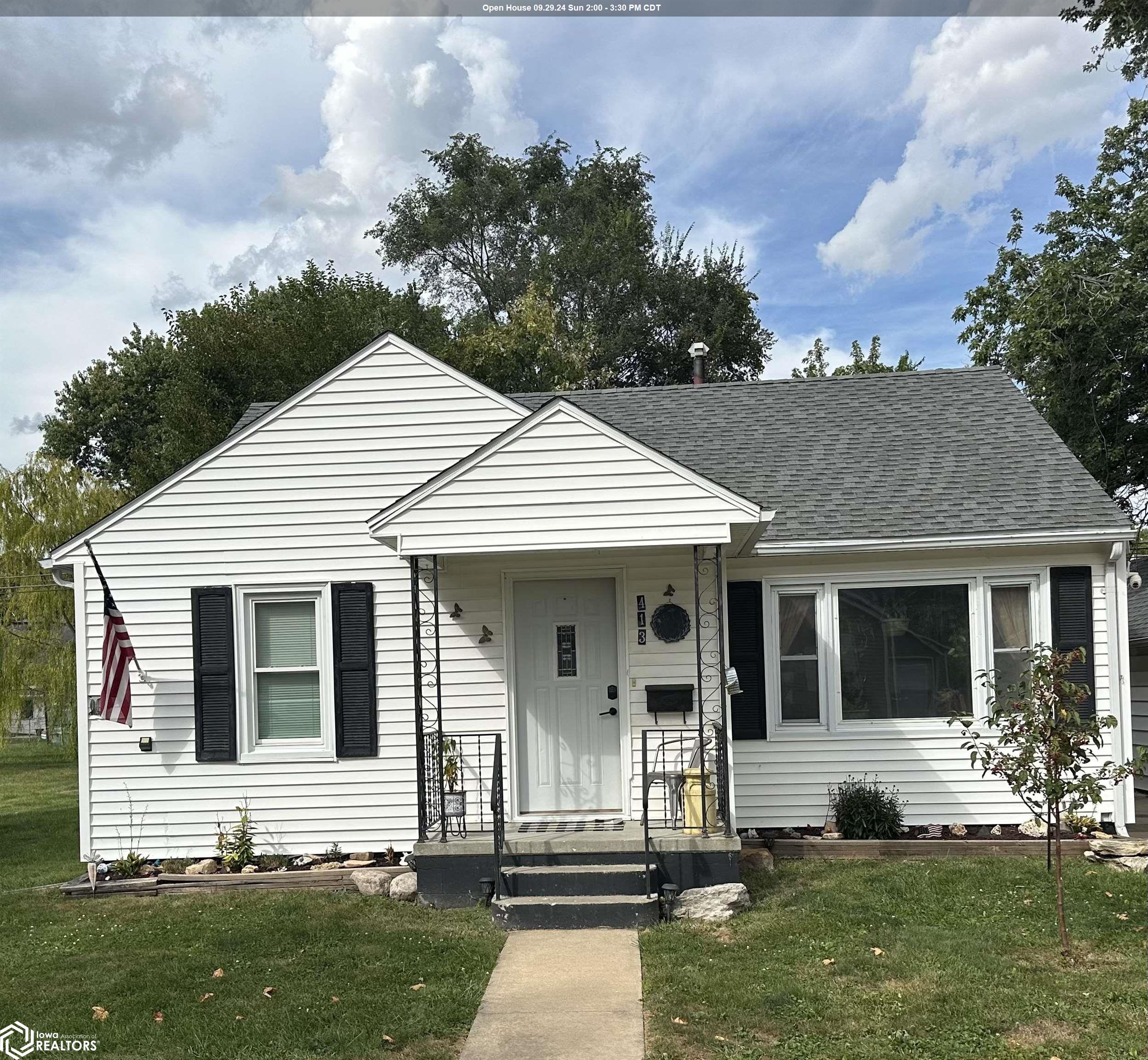 Wilson St, New London, IA 52645