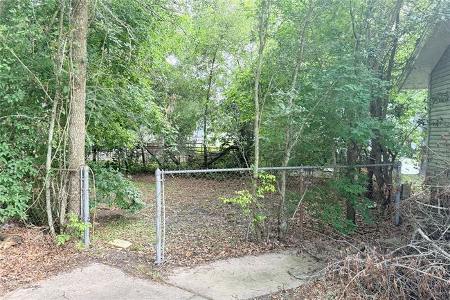 2310 Procter St, House other with 2 bedrooms, 1 bathrooms and 1 parking in Port Arthur TX | Image 7