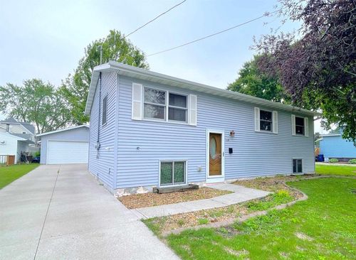 938 N Lark Street, OSHKOSH, WI, 54902 | Card Image