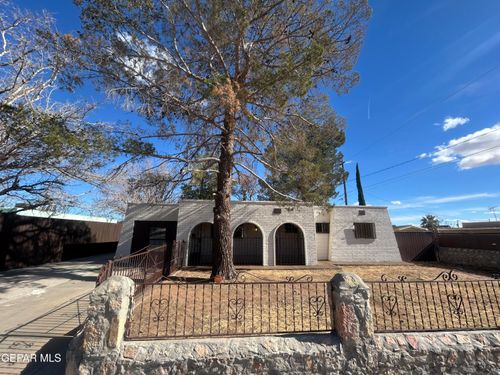 10240 Kenworthy St, El Paso, TX, 79924-3006 | Card Image
