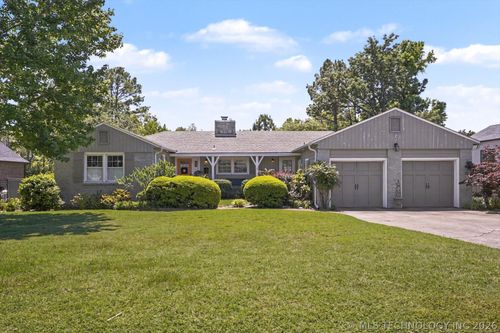 2812 E 29th Street, Tulsa, OK, 74114 | Card Image