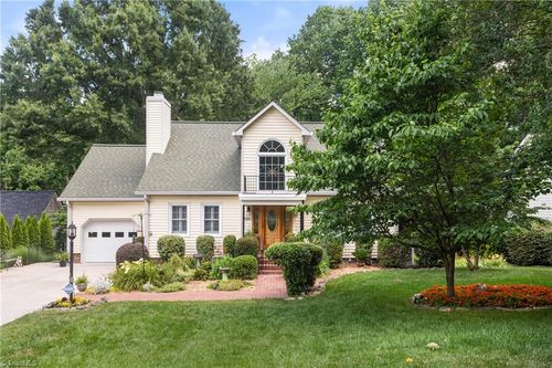 4281 Bower Ln, Winston Salem, NC, 27104-2812 | Card Image
