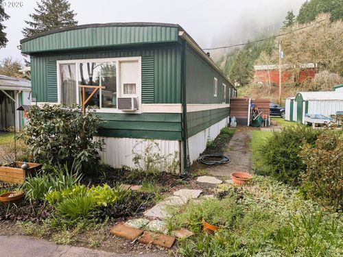 200 Woodpecker Ln, Elkton, OR, 97436-9710 | Card Image