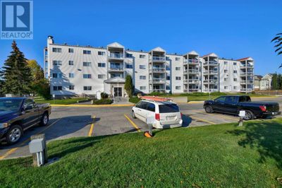 107 - 9700 92 Ave, Condo with 2 bedrooms, 2 bathrooms and 1 parking in Grande Prairie AB | Image 2