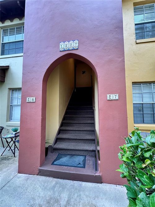 apt-28-1527 Catherine St, ORLANDO, FL, 32801-4257 | Card Image