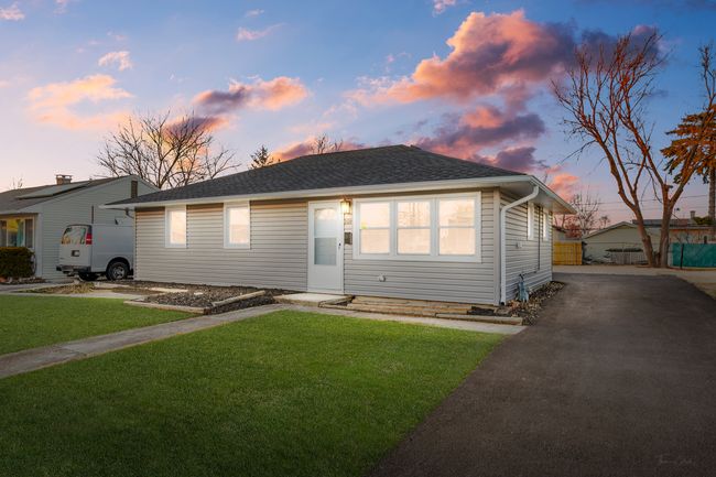 2327 Benedict Ave, House other with 3 bedrooms, 2 bathrooms and 2 parking in Joliet IL | Image 5