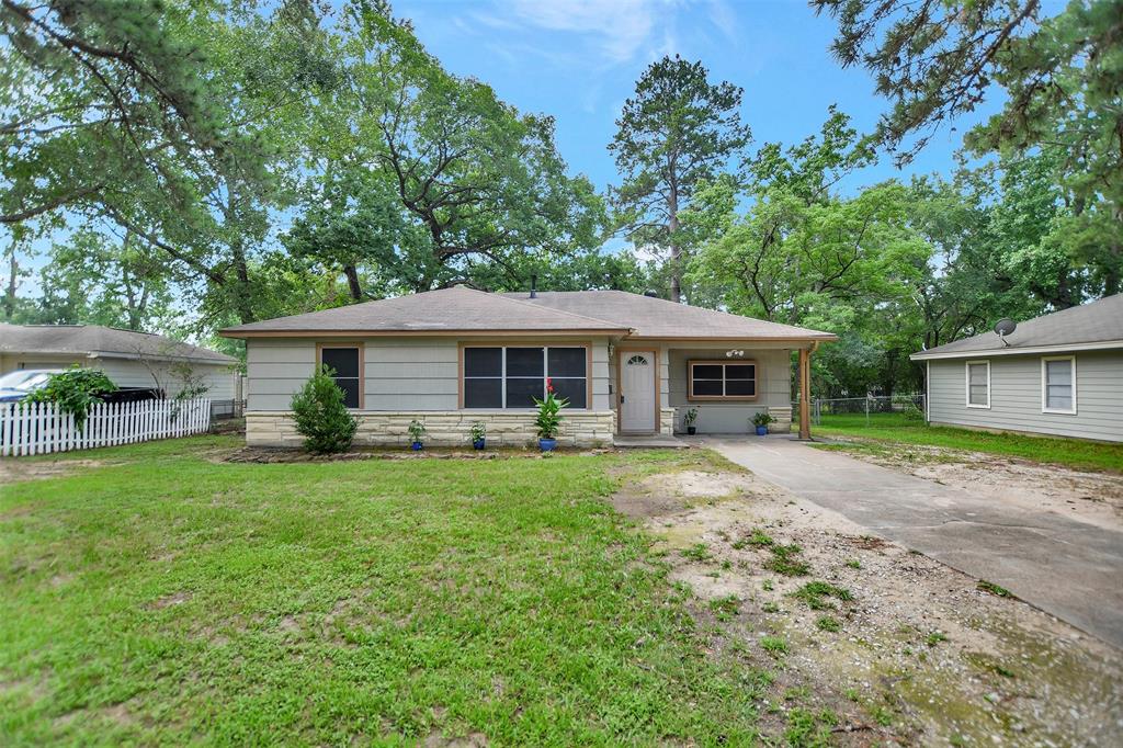 Thomas Ave, Conroe, TX 77301