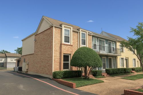 9844 Valley Meadow Ct, Dallas, TX, 75220-2854 | Card Image