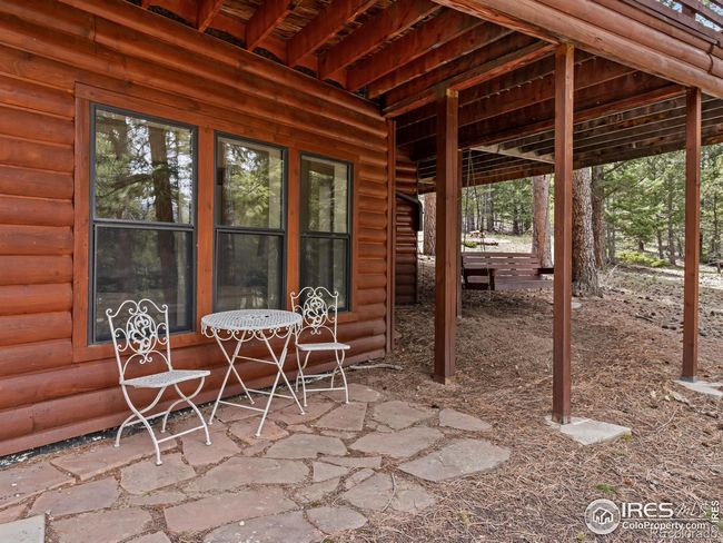 Private entrance and patio to separate living apartment lower level | Image 26