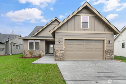 2027 Steelhead Way, Lynden, WA, 98264-2089 | Card Image