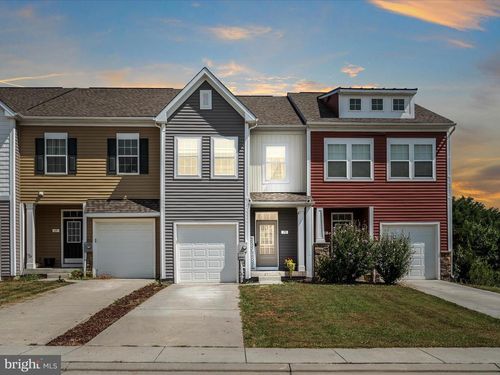 73 Healey Ct, BUNKER HILL, WV, 25413-1132 | Card Image