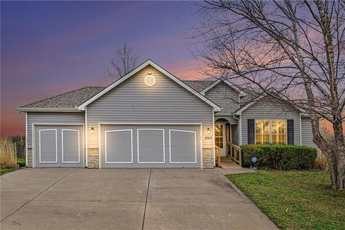 1842 White Tail Ln, Liberty, MO, 64068-2591 | Card Image