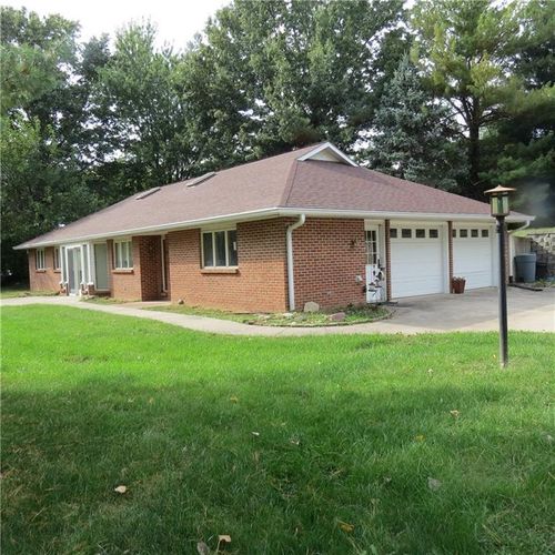 `1213 N Summers St, Stanberry, MO, 64489-1429 | Card Image
