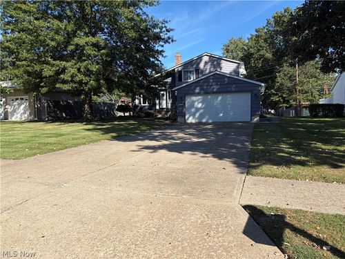 525 Saint Lawrence Blvd, Eastlake, OH, 44095-1258 | Card Image