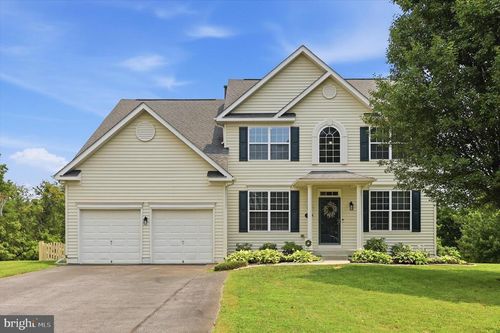 1032 Hunters Knl, Myersville, MD, 21773-8605 | Card Image
