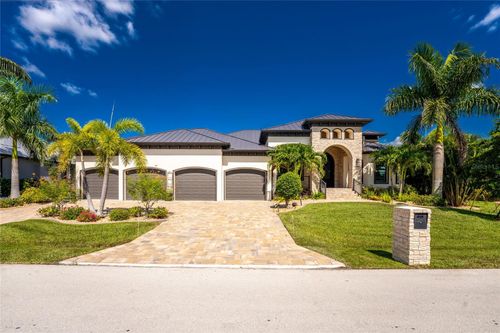 2035 Padre Island Dr, PUNTA GORDA, FL, 33950-8139 | Card Image