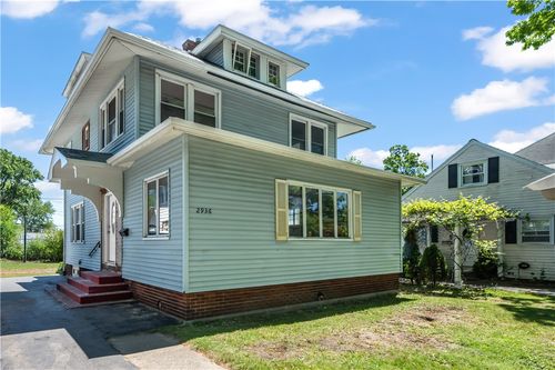 2936 Lake Ave, Rochester, NY, 14612-5530 | Card Image