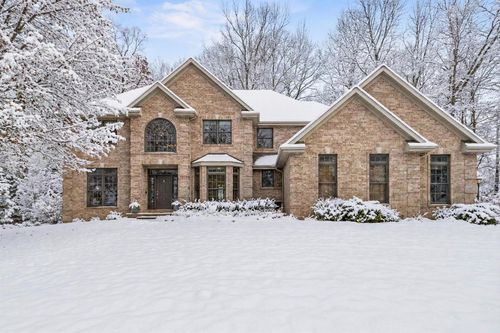 4327 Hilton Head Drive, Hobart, WI, 54155 | Card Image