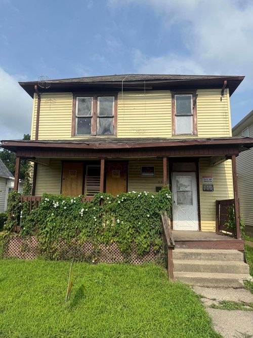 323 Garfield Ave, Lancaster, OH, 43130-2940 | Card Image