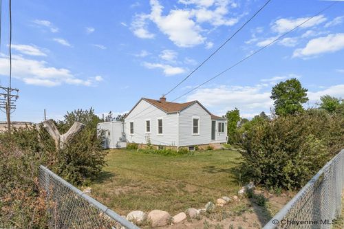 1318 Cherry St, Cheyenne, WY, 82007-3306 | Card Image